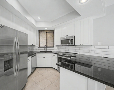 705 W Queen Creek Road - Photo Thumbnail 9