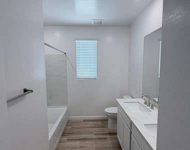 6988 W Buckhorn Trail - Photo Thumbnail 18