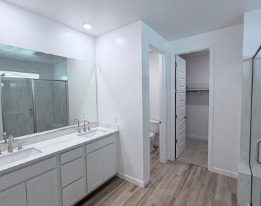 6988 W Buckhorn Trail - Photo Thumbnail 12