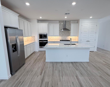 6988 W Buckhorn Trail - Photo Thumbnail 8