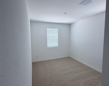 6988 W Buckhorn Trail - Photo Thumbnail 19