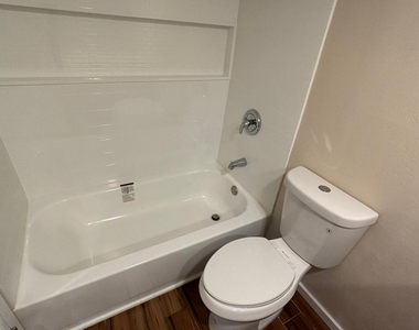 3601 W Tierra Buena Lane - Photo Thumbnail 16