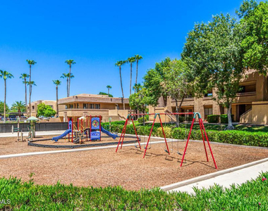 3601 W Tierra Buena Lane - Photo Thumbnail 19