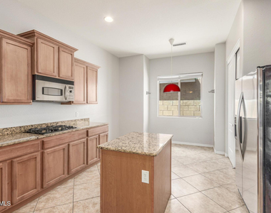 2789 N Heritage Street - Photo Thumbnail 5