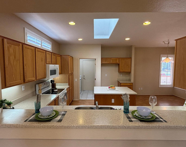15138 W Las Brizas Lane - Photo Thumbnail 8