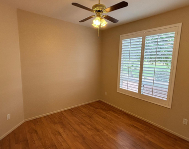 15138 W Las Brizas Lane - Photo Thumbnail 9