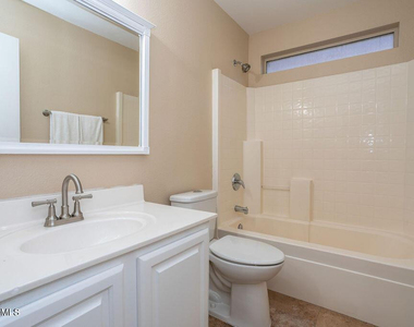 7457 W Melinda Lane - Photo Thumbnail 20