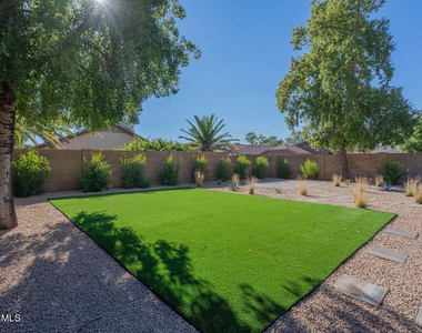 7457 W Melinda Lane - Photo Thumbnail 28