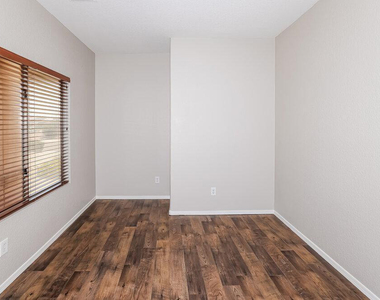 21234 N 94th Lane - Photo Thumbnail 12
