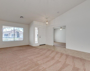 42376 W Chisholm - Photo Thumbnail 9