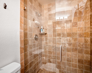 7356 N Via Camello Del Norte -- - Photo Thumbnail 16
