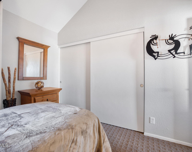 7356 N Via Camello Del Norte -- - Photo Thumbnail 18