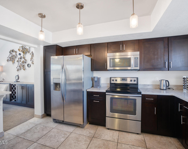 7356 N Via Camello Del Norte -- - Photo Thumbnail 8