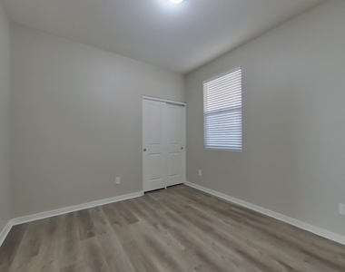 14366 S Pershing Street - Photo Thumbnail 11
