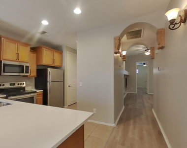 7731 S 45th Lane - Photo Thumbnail 3