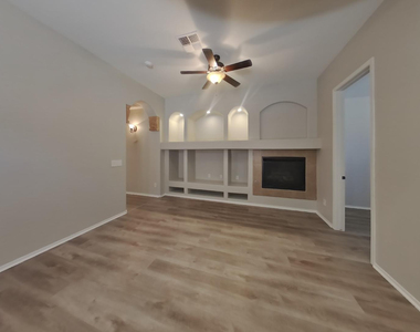 7731 S 45th Lane - Photo Thumbnail 1