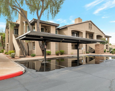 7009 E Acoma Drive - Photo Thumbnail 14