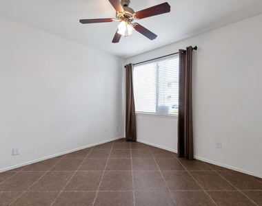 7009 E Acoma Drive - Photo Thumbnail 7