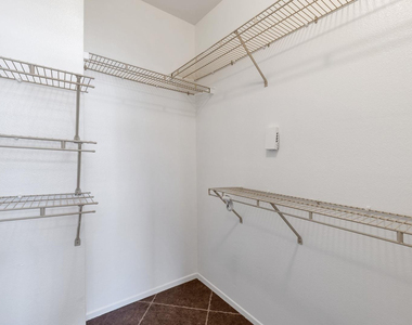 7009 E Acoma Drive - Photo Thumbnail 11