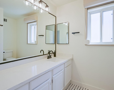 7853 E Pleasant Run - Photo Thumbnail 16
