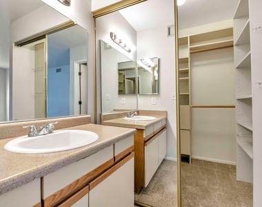 154 W 5th Street - Photo Thumbnail 16