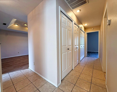6112 N 28th Street - Photo Thumbnail 9