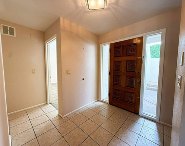 6112 N 28th Street - Photo Thumbnail 2