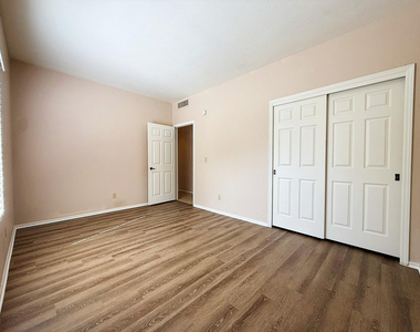 6112 N 28th Street - Photo Thumbnail 18