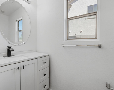27513 N 63rd Drive - Photo Thumbnail 14