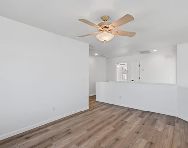 27513 N 63rd Drive - Photo Thumbnail 19