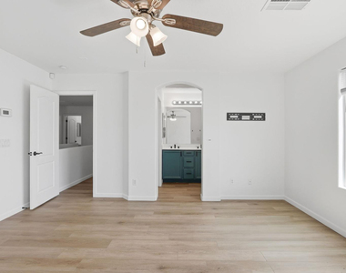 27513 N 63rd Drive - Photo Thumbnail 28
