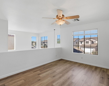 27513 N 63rd Drive - Photo Thumbnail 18