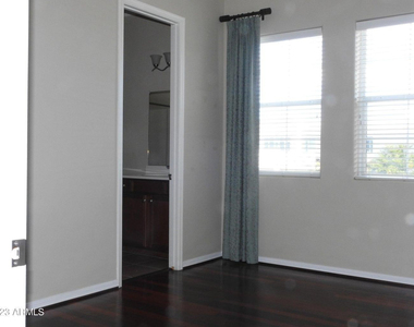 121 N California Street - Photo Thumbnail 11