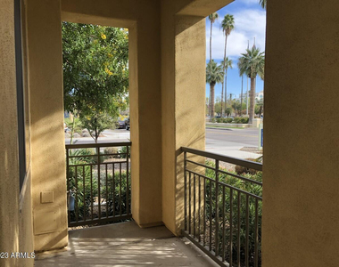 121 N California Street - Photo Thumbnail 4