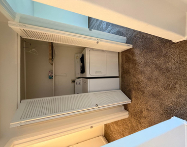 750 E Northern Avenue - Photo Thumbnail 8