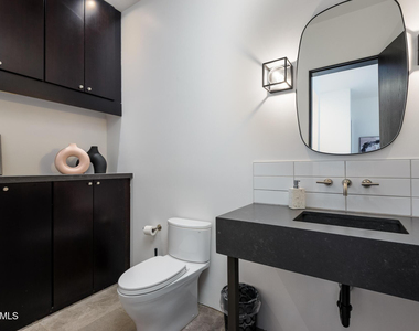 4514 N 35th Place - Photo Thumbnail 26