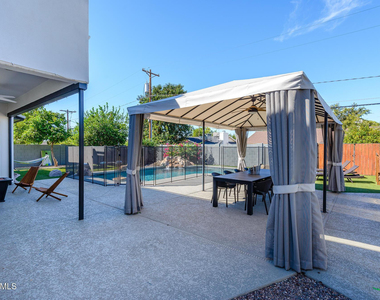 4514 N 35th Place - Photo Thumbnail 27