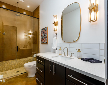 4514 N 35th Place - Photo Thumbnail 20