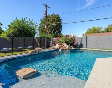 4514 N 35th Place - Photo Thumbnail 40