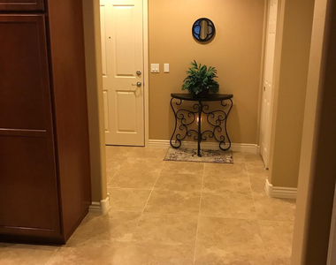 5350 E Deer Valley Drive - Photo Thumbnail 6