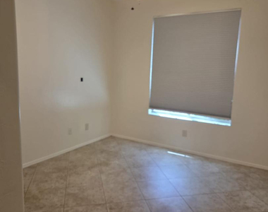 1828 E Beverly Road - Photo Thumbnail 14