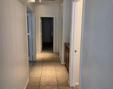 1828 E Beverly Road - Photo Thumbnail 17