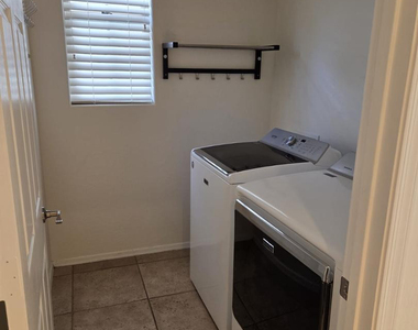 1828 E Beverly Road - Photo Thumbnail 39