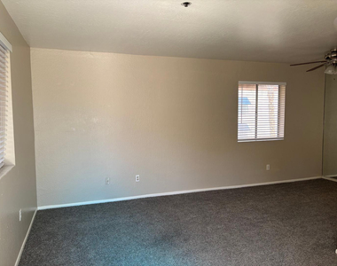 12123 W Bell Road - Photo Thumbnail 6