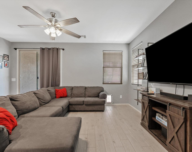 25325 S 225th Place - Photo Thumbnail 8