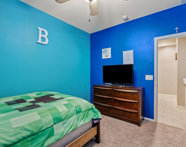 25325 S 225th Place - Photo Thumbnail 23
