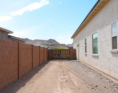 27711 N 38th Drive - Photo Thumbnail 27