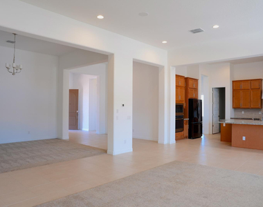 27711 N 38th Drive - Photo Thumbnail 6