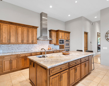 22100 N 97th Street - Photo Thumbnail 16