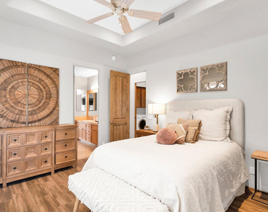 22100 N 97th Street - Photo Thumbnail 22